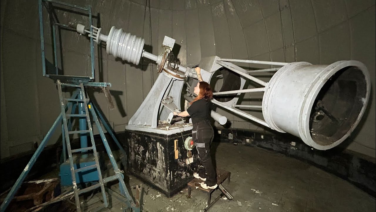 We Found An Abandoned Observatory With A Hidden Famous Telescope
