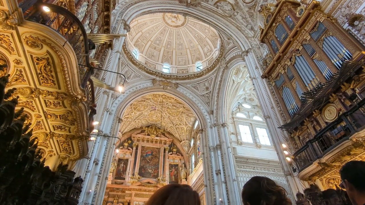 🇪🇸 The most beautiful organs in the entire world during mass - La Mezquita, Córdoba