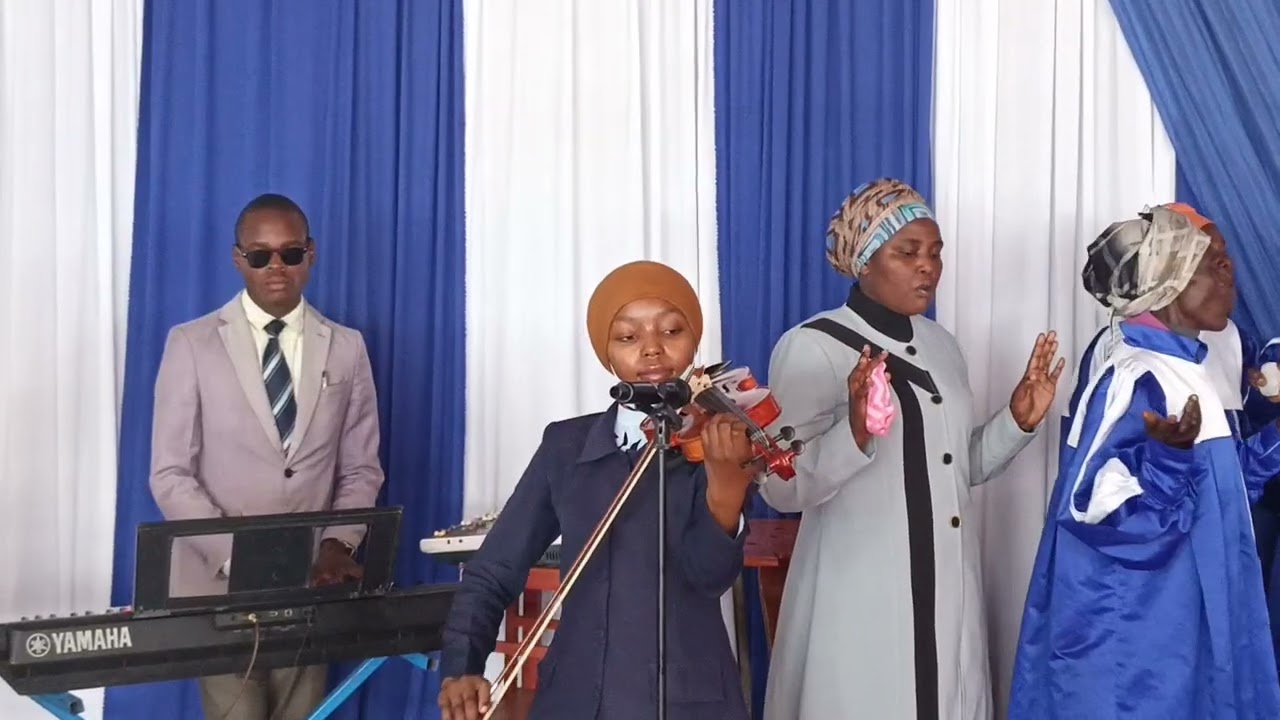 SUNDAY SERVICES WORSHIP SESSION  ISEBANIA MAIN ALTAR 1/3/2026
