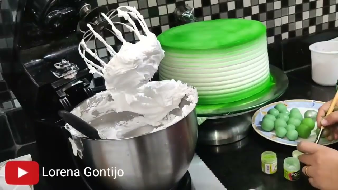 DECORAÇÃO COM ESPATULA DE PLÁSTICO  BOLO COM DECORAÇÃO DE CHOCOLATE   LORENA GONTIJO