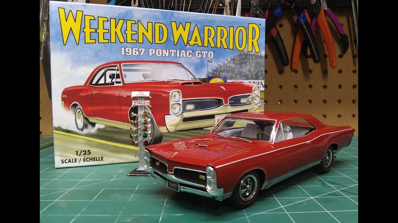 MPC 1967 Pontiac GTO 400 1/25 Scale Model Kit Build Review MPC918