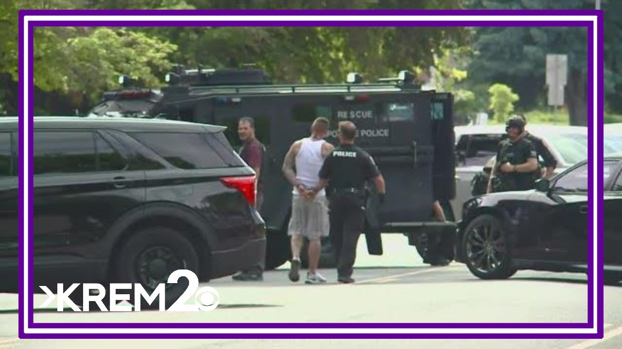 Suspect arrested following SWAT standoff near Tekoa and 29th Ave