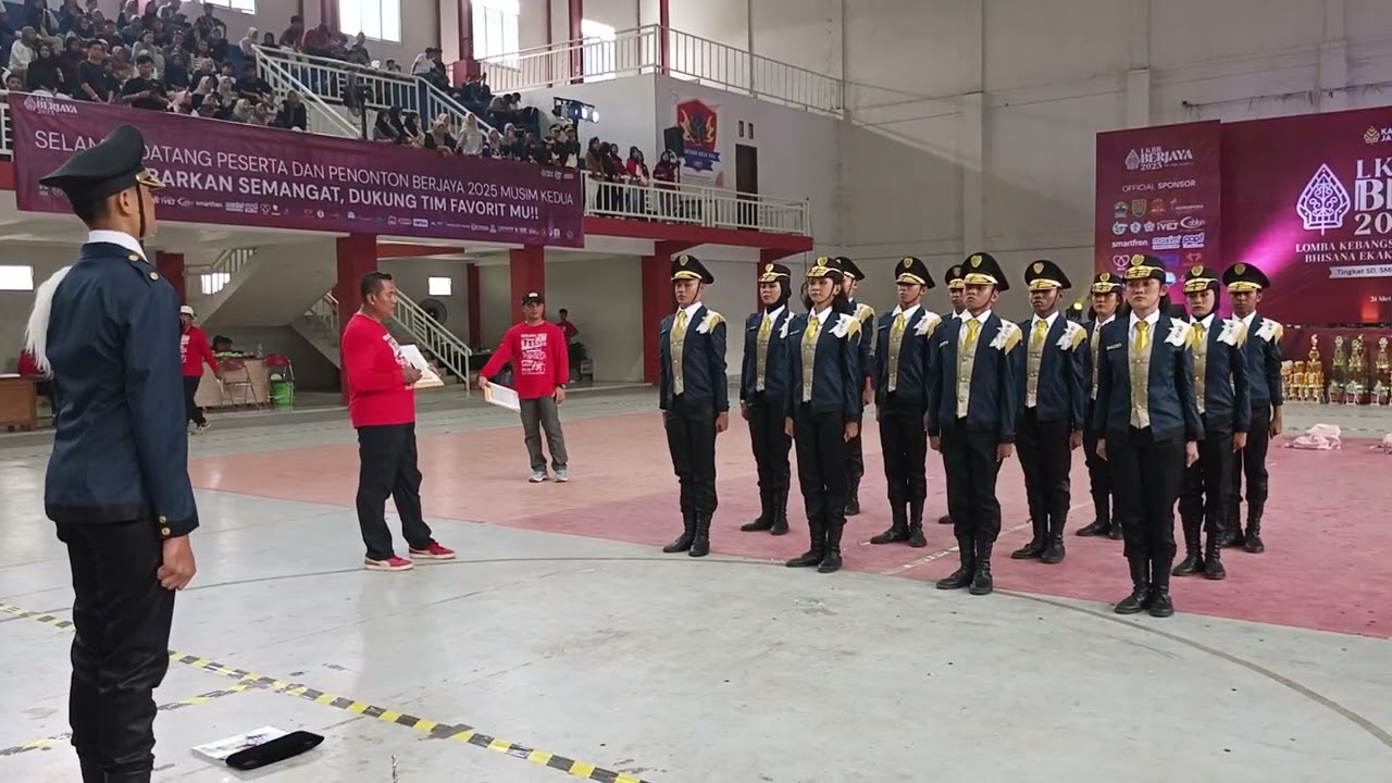 VARIASI KREASI ANAK SEKOLAH TIM SAGARA PASKIBRA SMP N 13 SEMARANG DI LKBB BERJAYA 2025