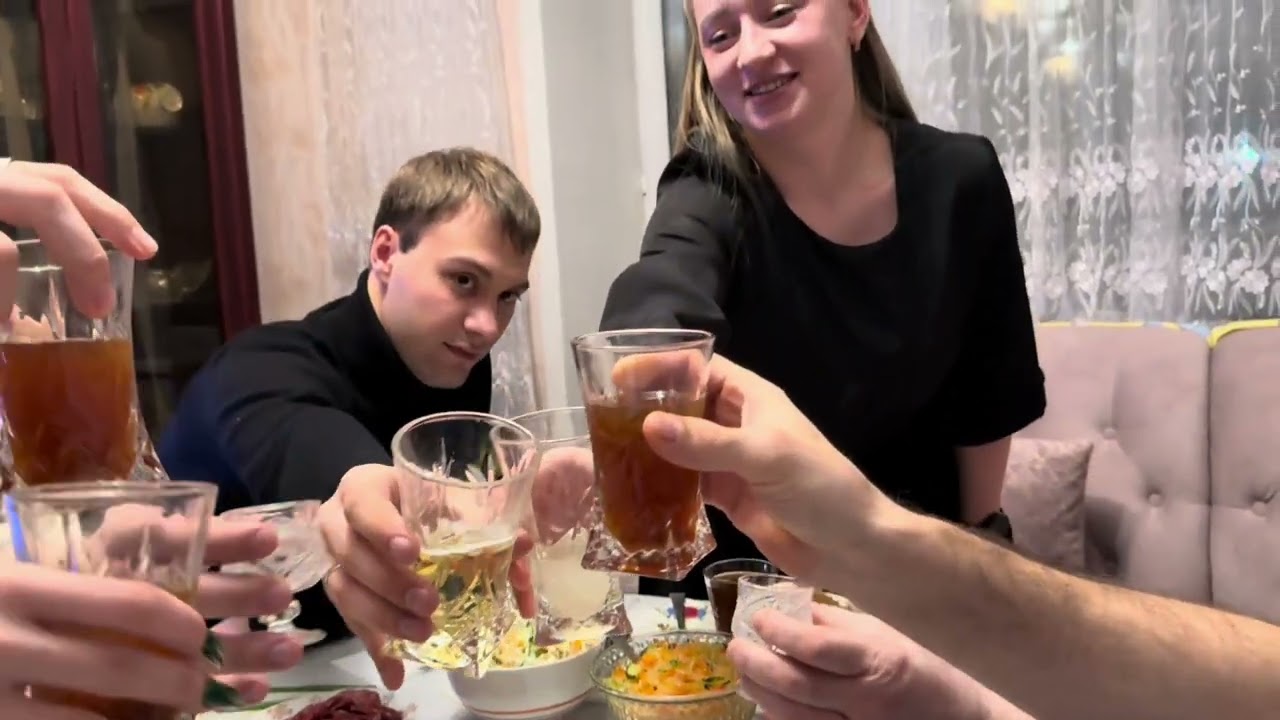 Мы ПЕРЕЕЗЖАЕМ ! Мы все для этого делаем ! Шикарный салют ! 1.1.2025 г. 