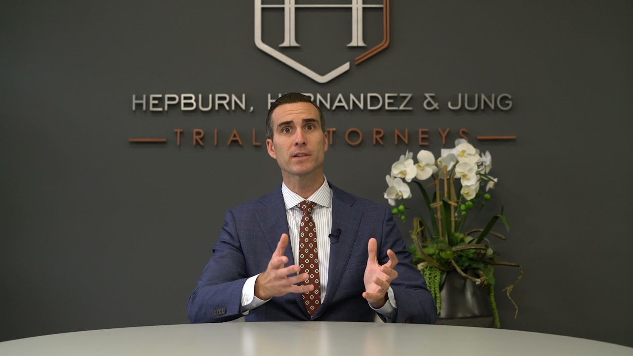 Settlement vs. a lawsuit: What's the difference?