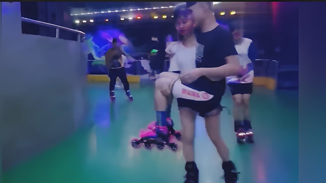 посмотрите, как она катается😮 | #liftaguychallenge #girlpower #mamasboy #liftcarrychallenge #landc