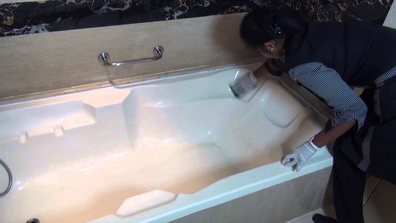 Hospitality   Cleaning a Bathtub