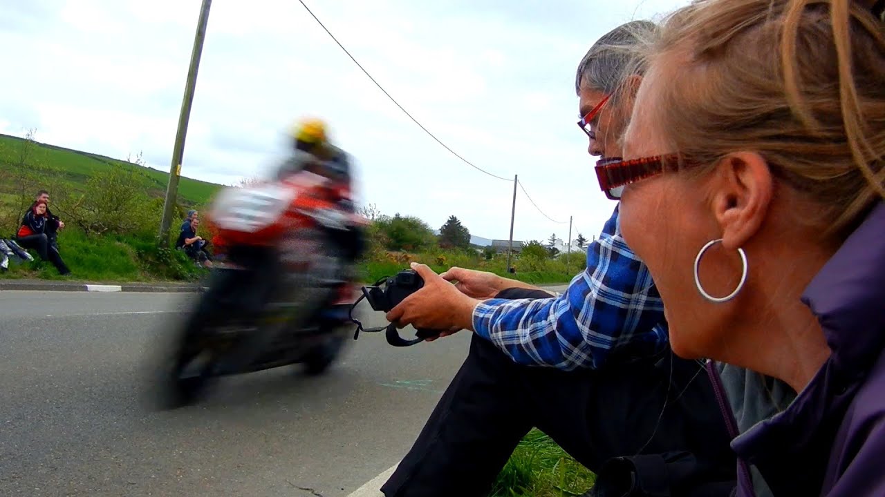 Isle of Man TT - 2ft away 180mph ★HD★ Jane's first time at the races 2013
