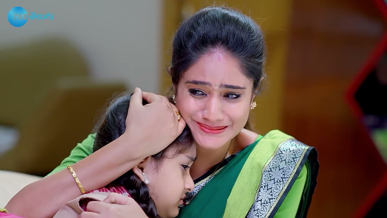Akshara Shruti జైలు ప్రణాళికను అడ్డుకుంది | Radhamma Kuthuru | Full Ep. 763 | ZEE Telugu