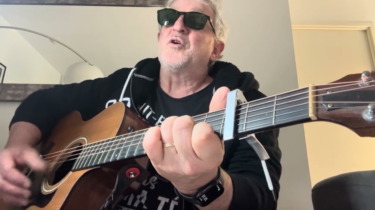 TUTO »ELLE CHANTAIT MA VIE EN CHANSON »Gilbert MONTAGNÉ ( + facile😁👍) 👋 j- Jacques ! 
