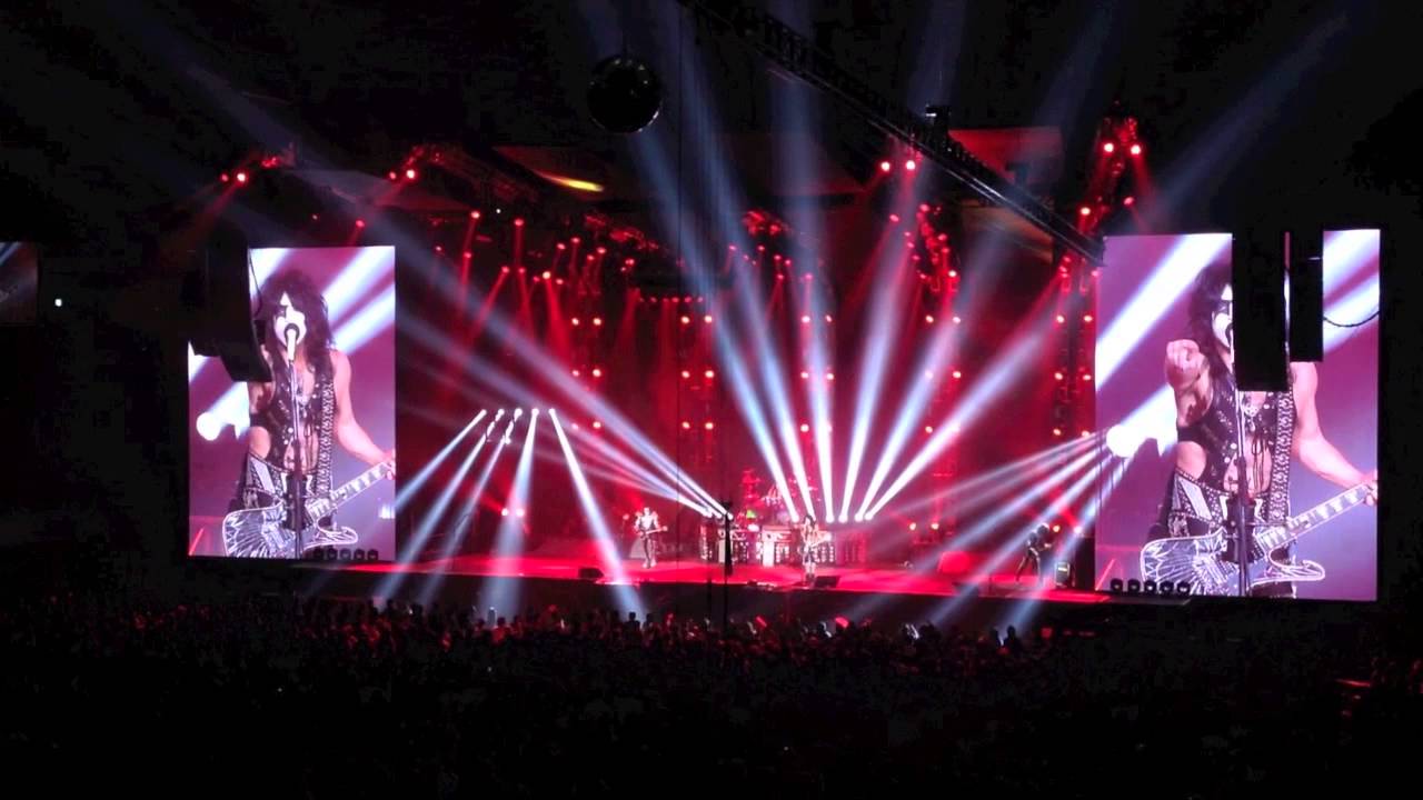 KISS OSAKA JAPAN 2015 / HELL OR HALLELUJAH