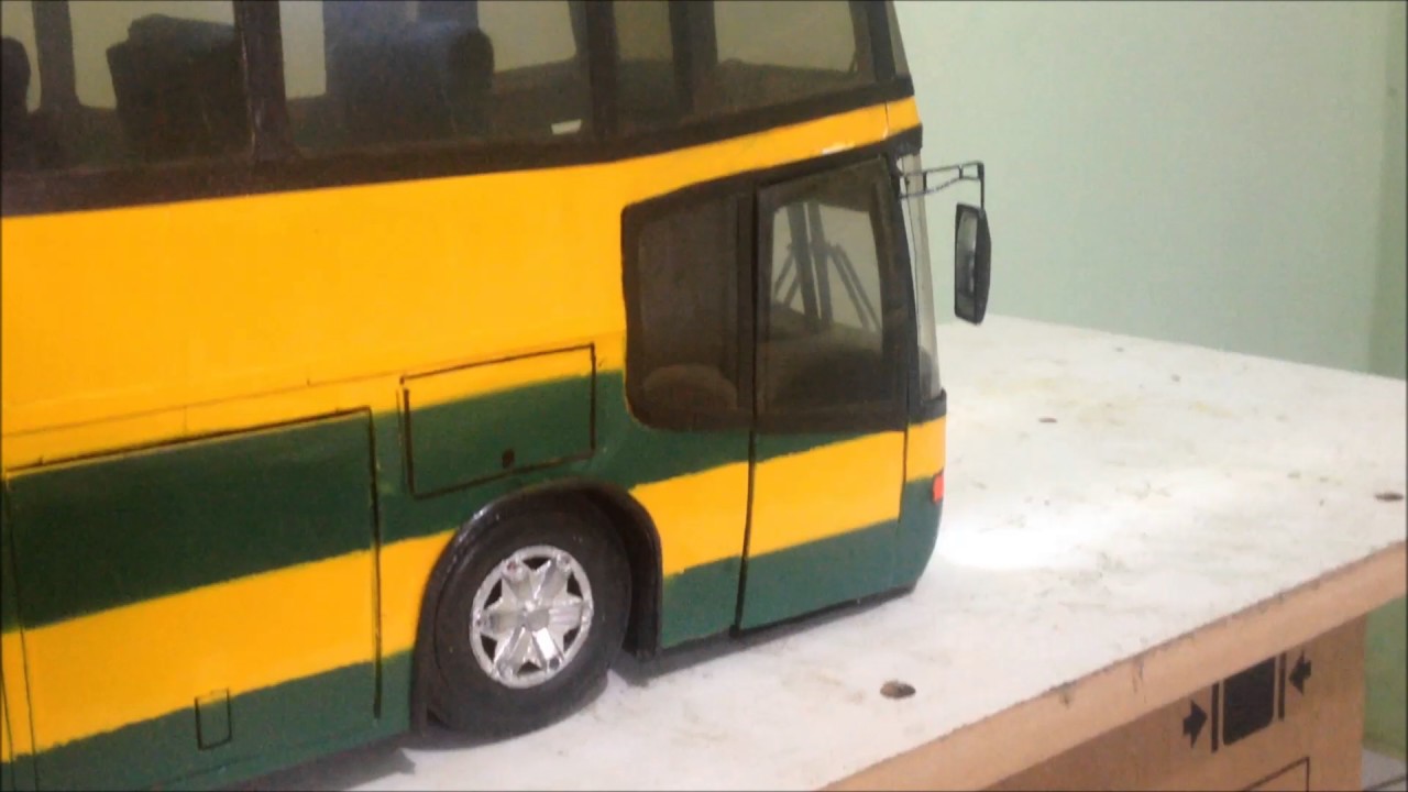 Ônibus de Papelão RC, vídeo 2