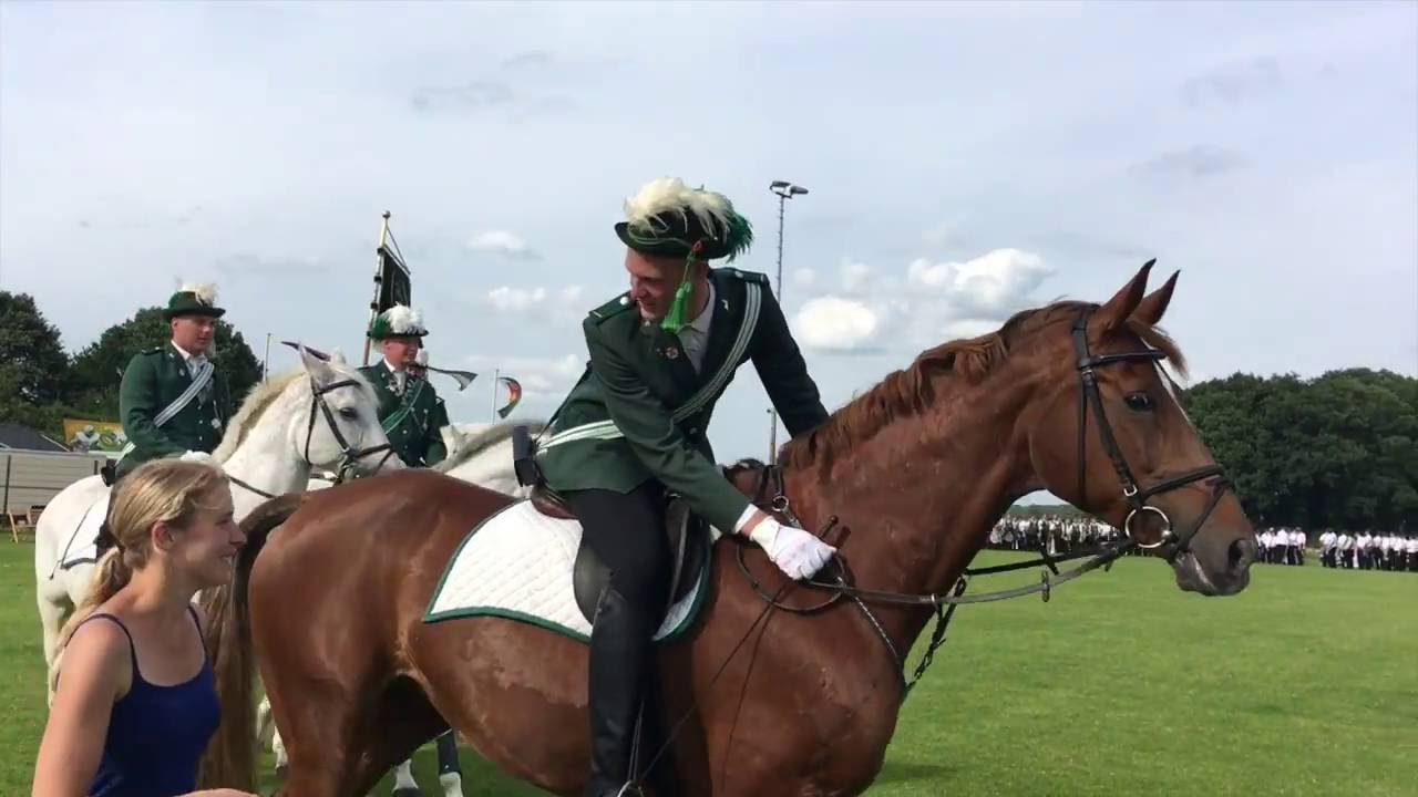 Parade SV Lackhausen - so sehn`s Zuschauer
