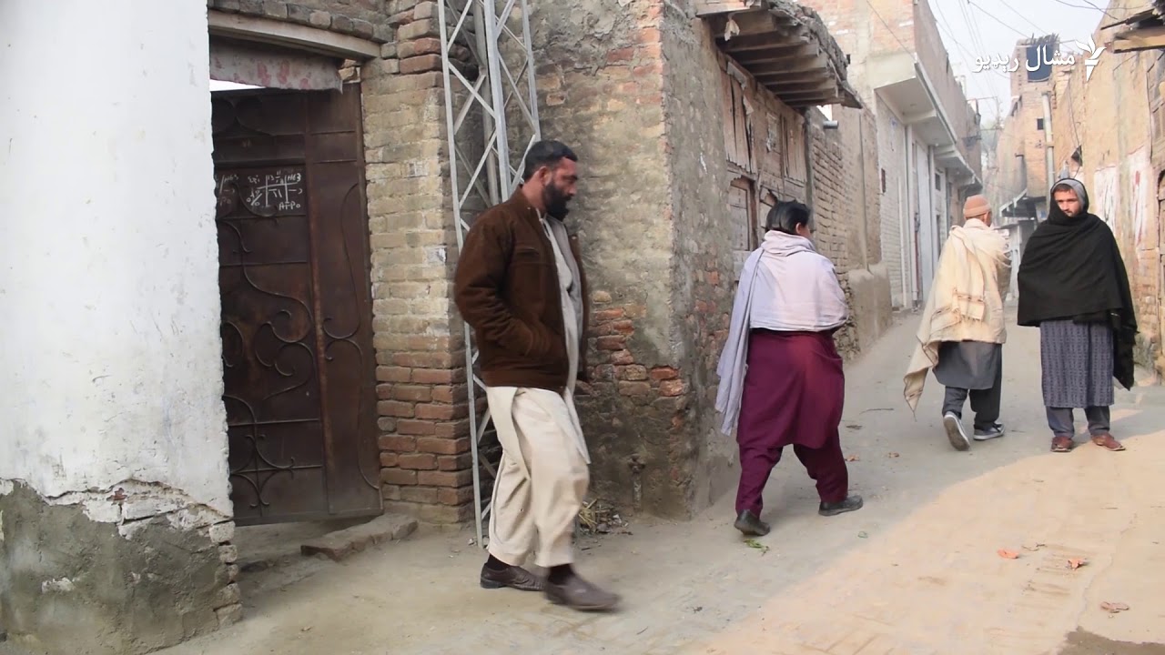 د سړو په جامو کې کار کوونکې شهلا د ژوند کيسه