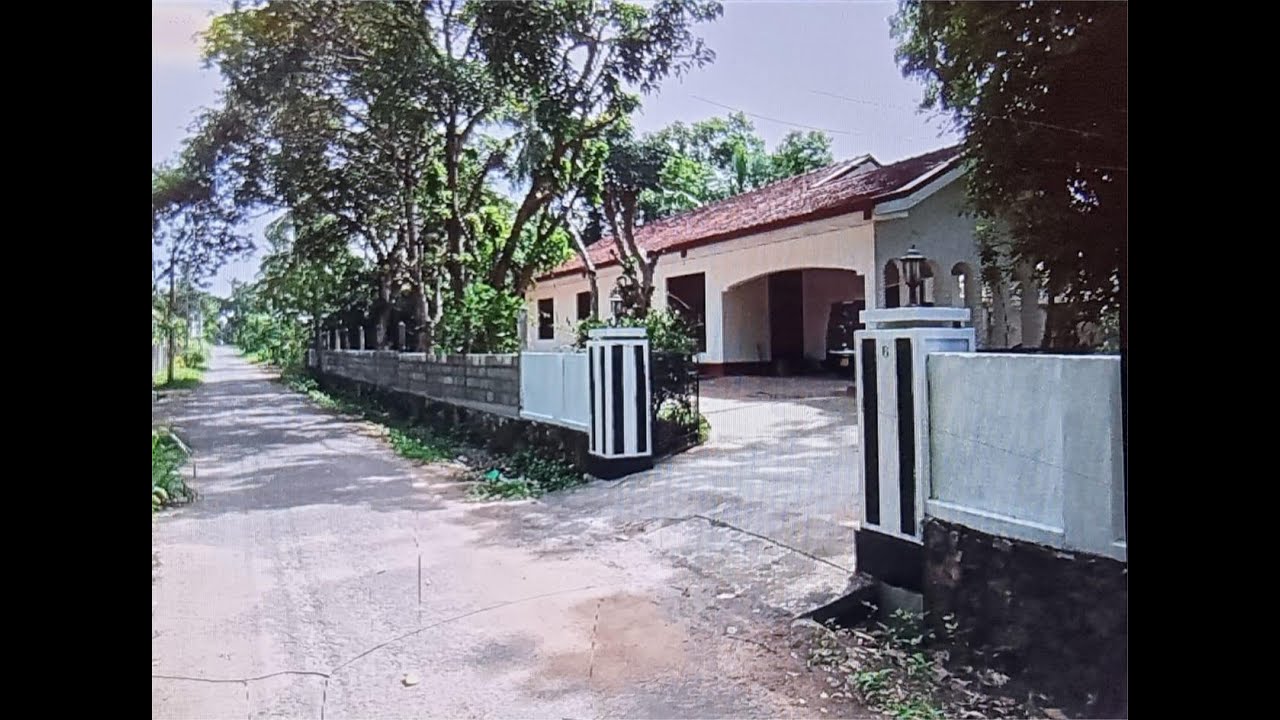 Land with House sale in kuliyapitiya Sri Lanka