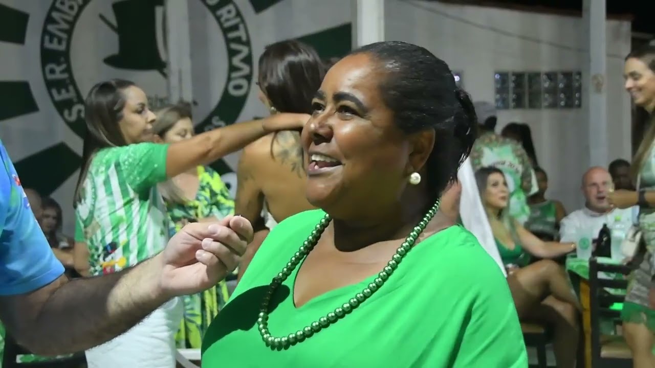O carnaval já está tomando forma! escola de samba Embaixadores do Ritmo