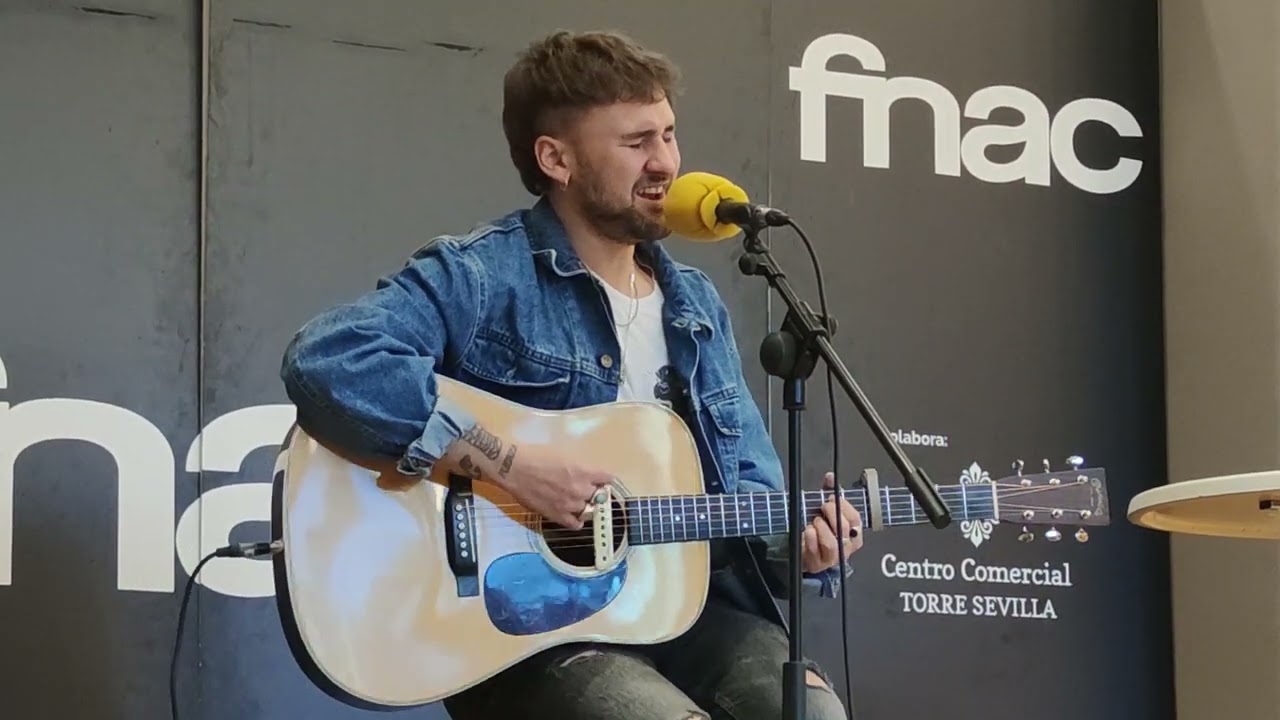 showcase Dani fernandez - si tus piernas (firma Sevilla)