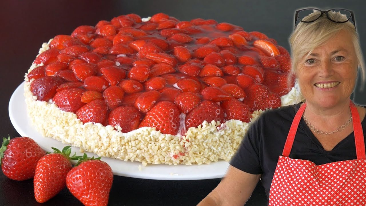 Erdbeerkuchen mit selbstgemachtem Biskuit