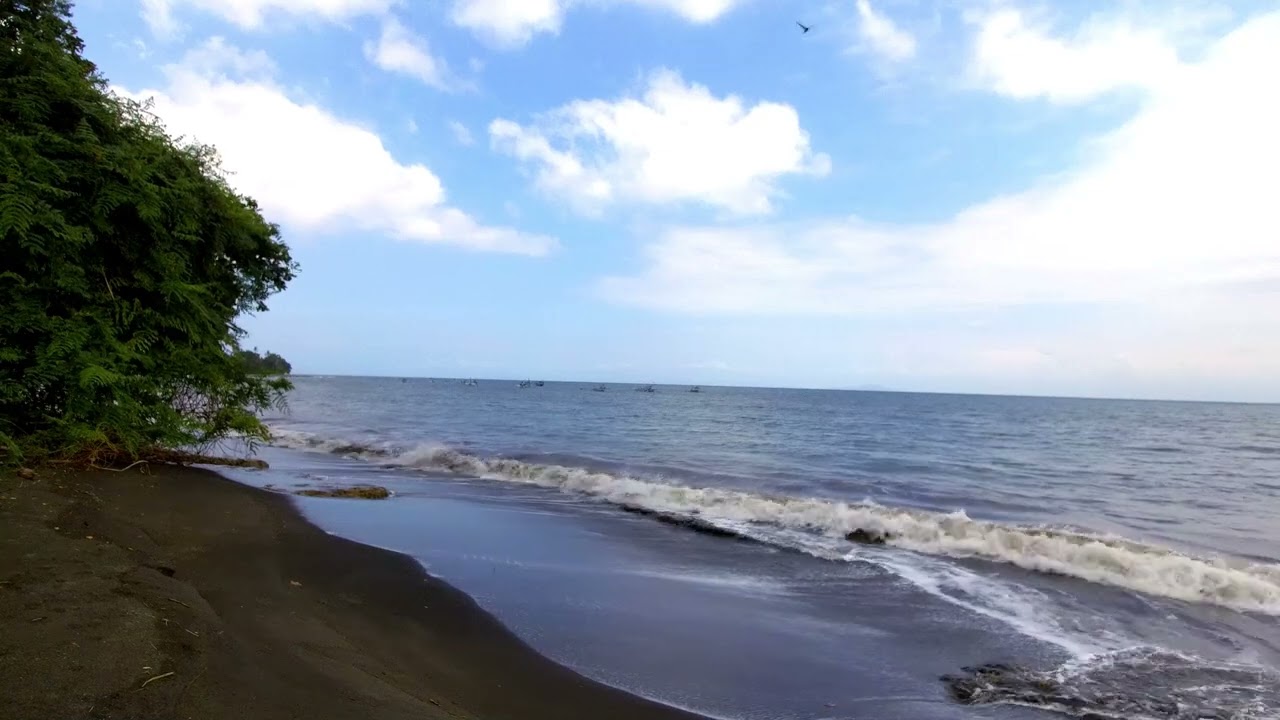 Windy Beach Ambience – 2 Hours of Ocean Waves in West Bali | No Music, Just Nature (1080p ASMR)