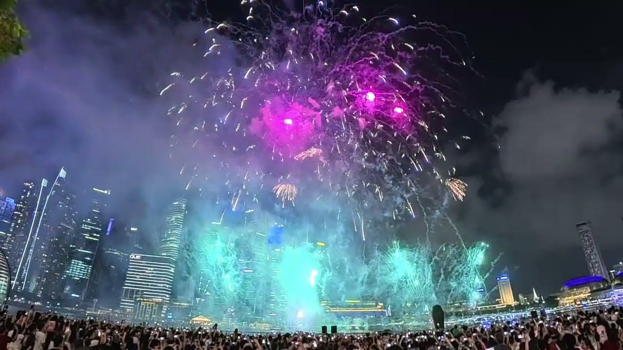 Singapore Disney Adventure Cruise - Fireworks and Drone show