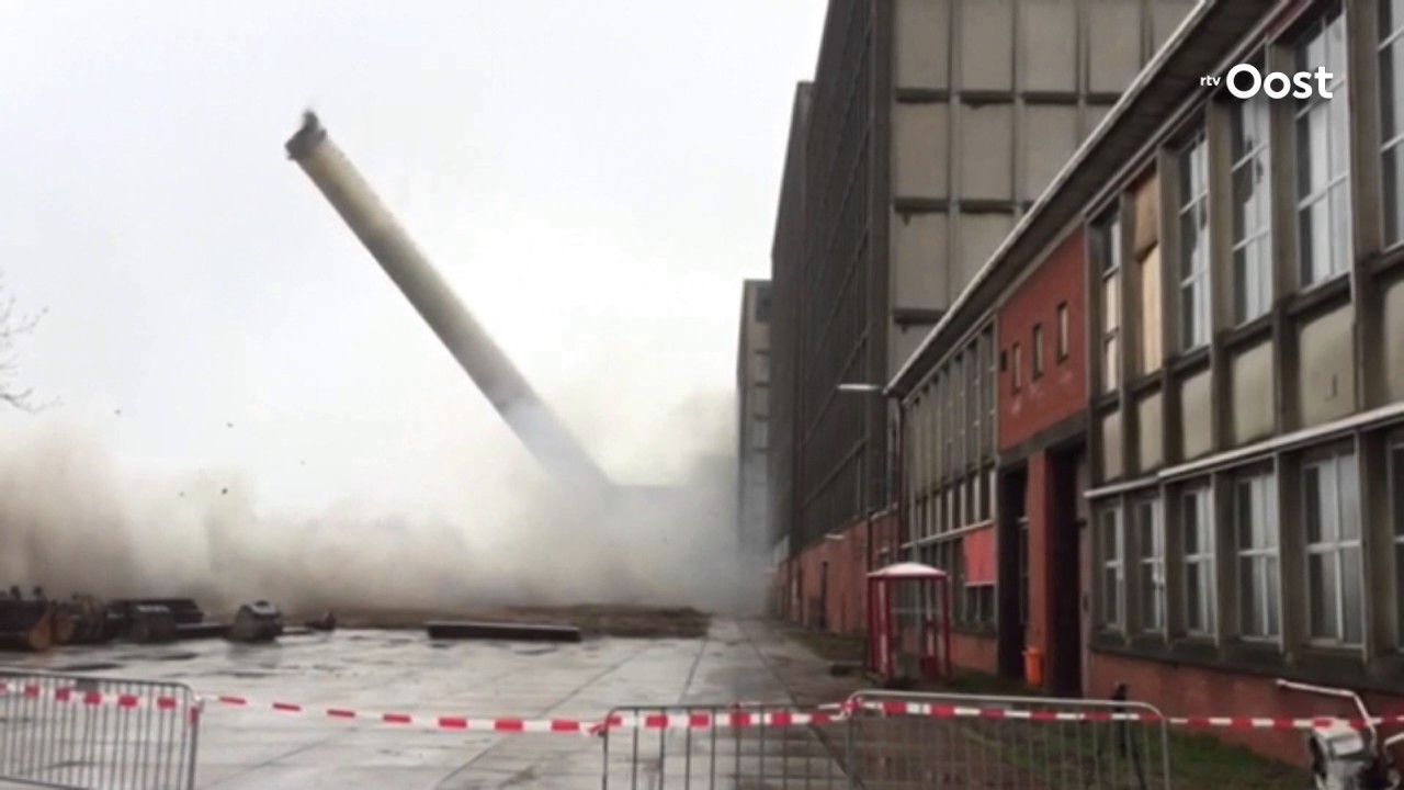 LIVE: Opblazen van de pijpen van de IJsselcentrale in Zwolle (gestopt)