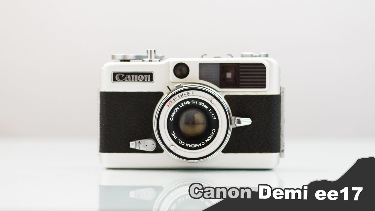 Canon Demi ee17 — миниатюрная 35-миллиметровая полукадровая пленочная камера.