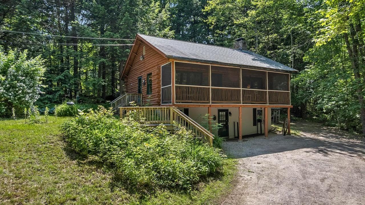 This Cozy Log Cabin Sits on 7 Acres in Sebago, Maine – Homes for Sale You Won’t Believe Exist!