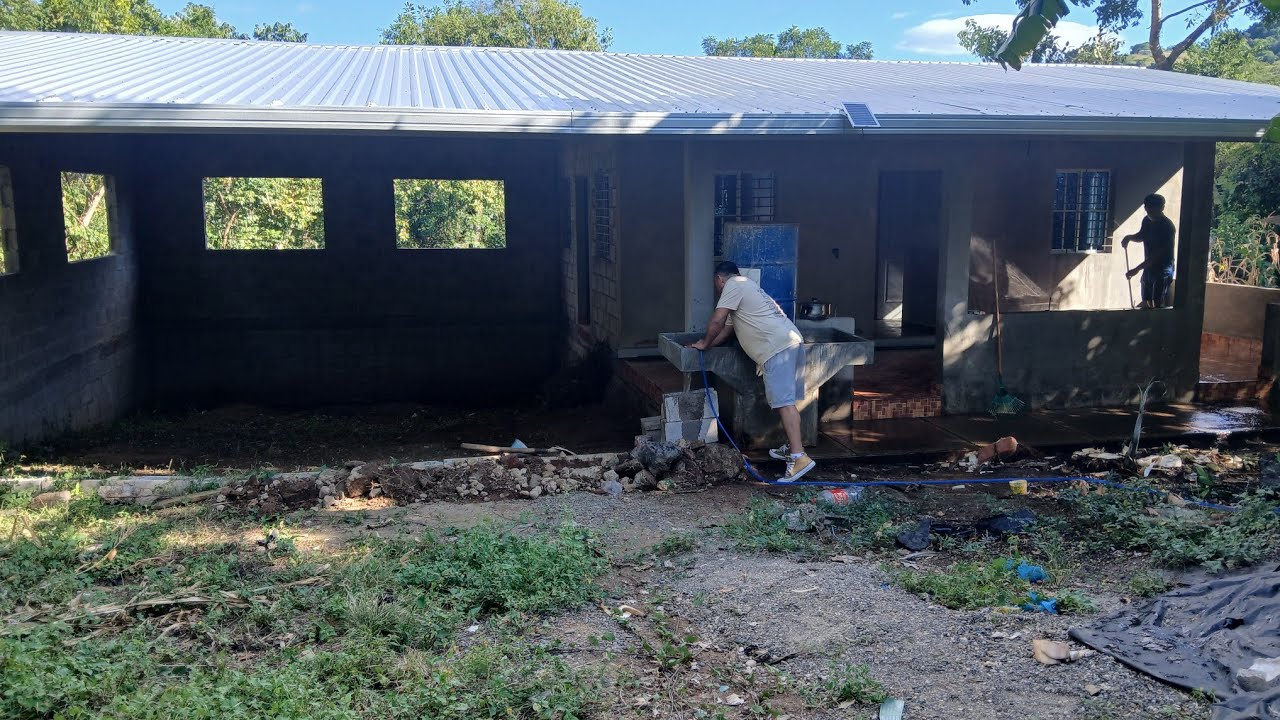 Asi esta la  Casita en  El  Salvador  un avancé más 😊🤠👨‍👩‍👧‍👧