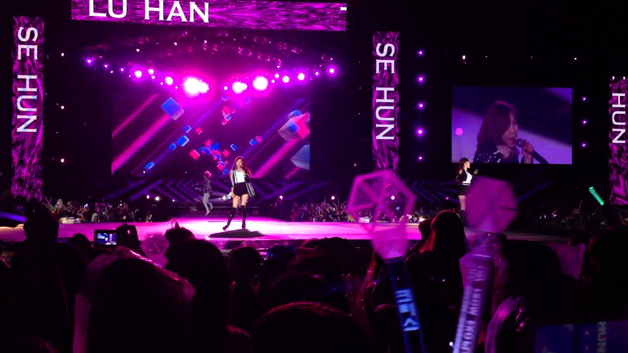 (HD)(fancam)121125 SMTOWN in Bangkok  TTS exo Dj Got Us Falling In Love Again