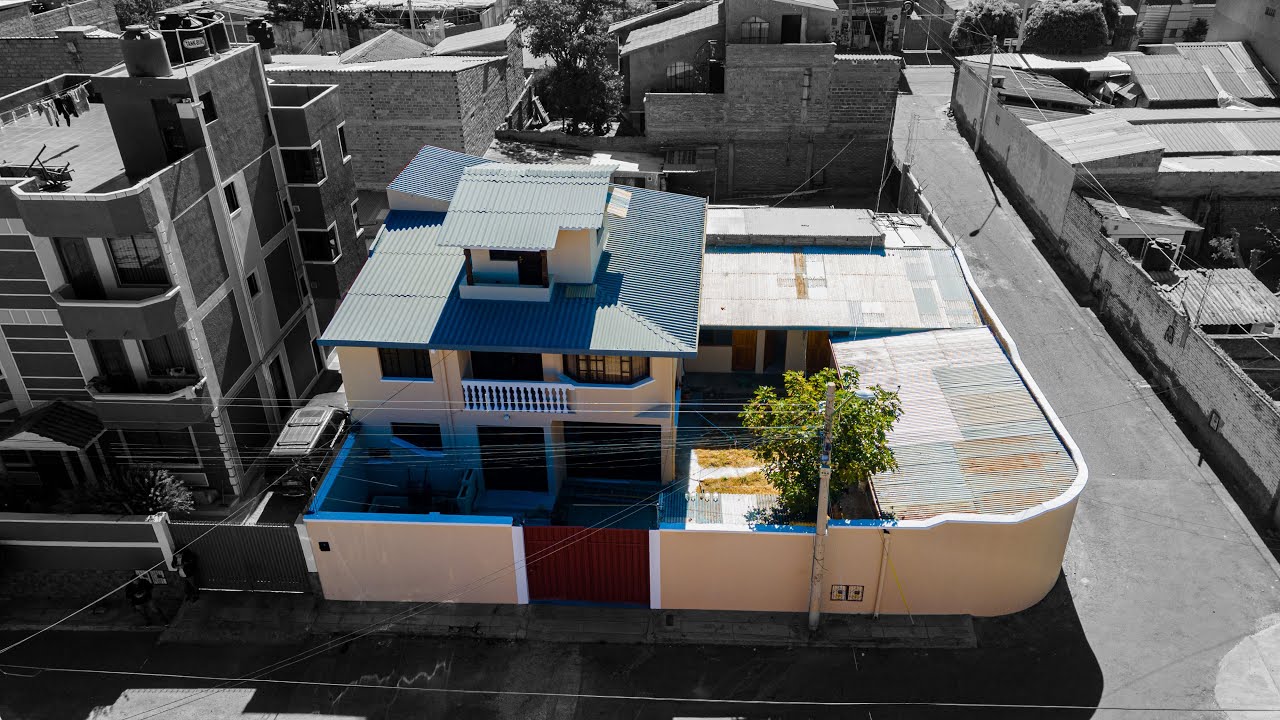 CASA EN VENTA EN LA MEJOR ZONA DE COCHABAMBA!