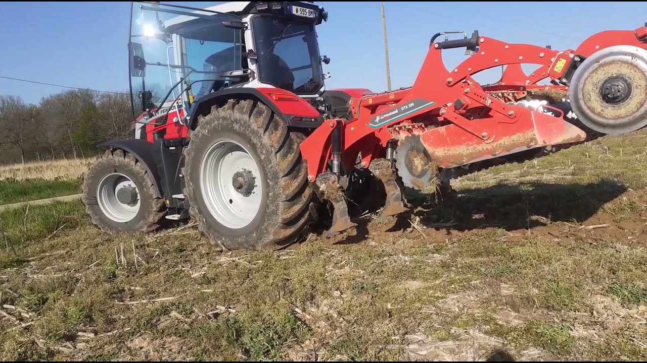 massey-ferguson 8.265s et john deere 8295r au décompactage | cuma du châtelet