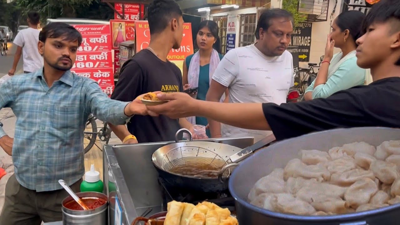 Crowd only satisfied by Nepali momos | Popular Indian street food | Food Documentary  