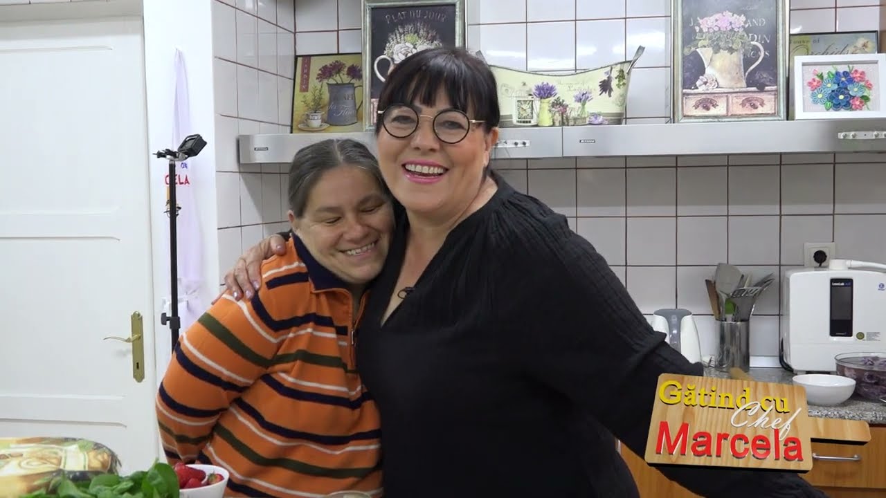 Ciorbă de spanac | Pizza picantă şi vegetariană | Chec fructe şi ciocolată | Gătind cu chef Marcela