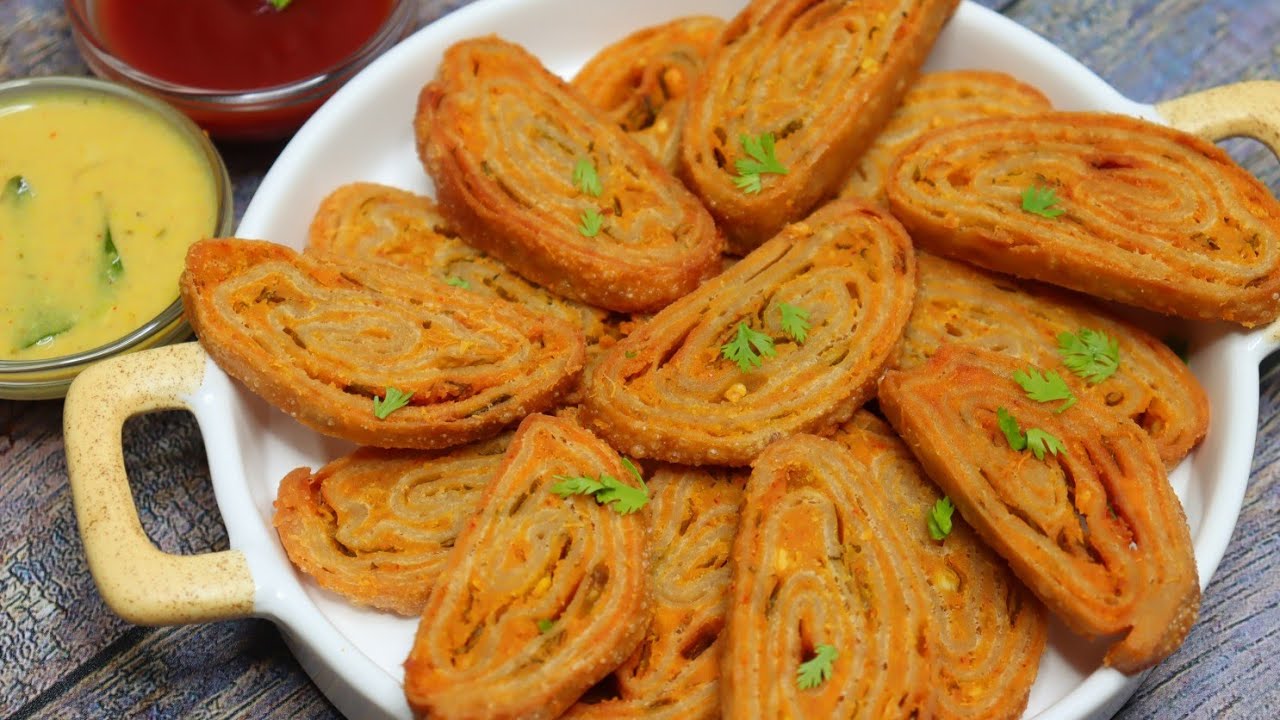 When there is no time at all! Delicious Super Crispy Tea time snack | Leftover Chapathi dough recipe