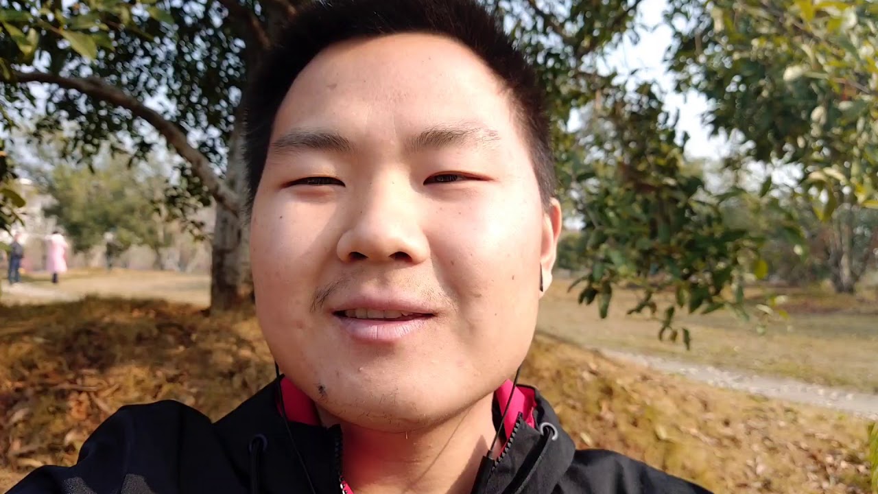 中国外卖哥聊富豪:富豪的精神修养要是这样就行了   网友:你以为他们做公益，奸商当道啊