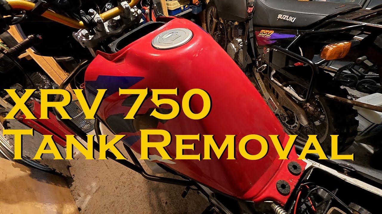 Техническое обслуживание XRV 750, часть I - Снятие топливного бака
