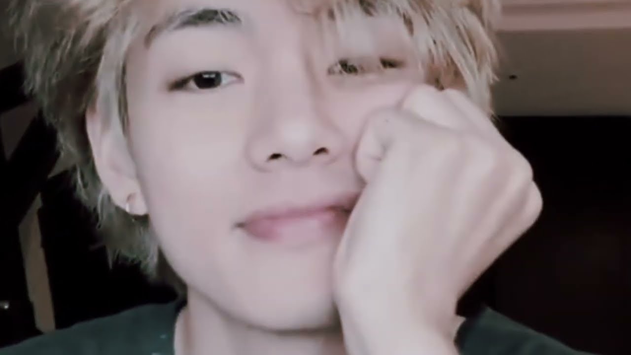 Kim Taehyung - august