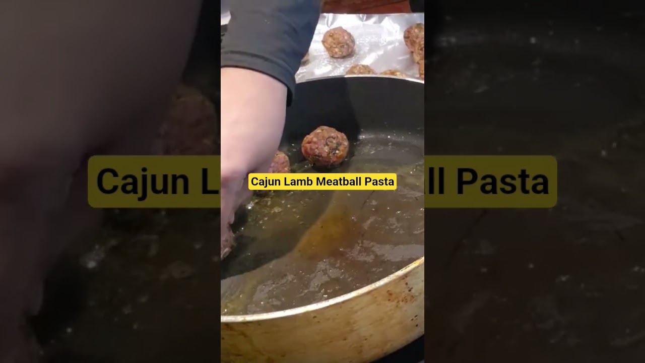 Паста с фрикадельками из баранины по-каджунски