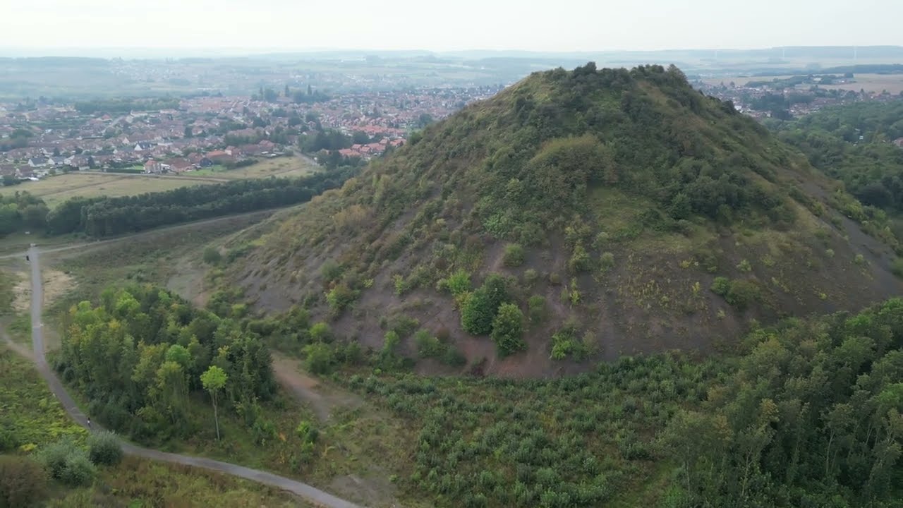Le terril 14 à Auchel (Hauts-de-France)