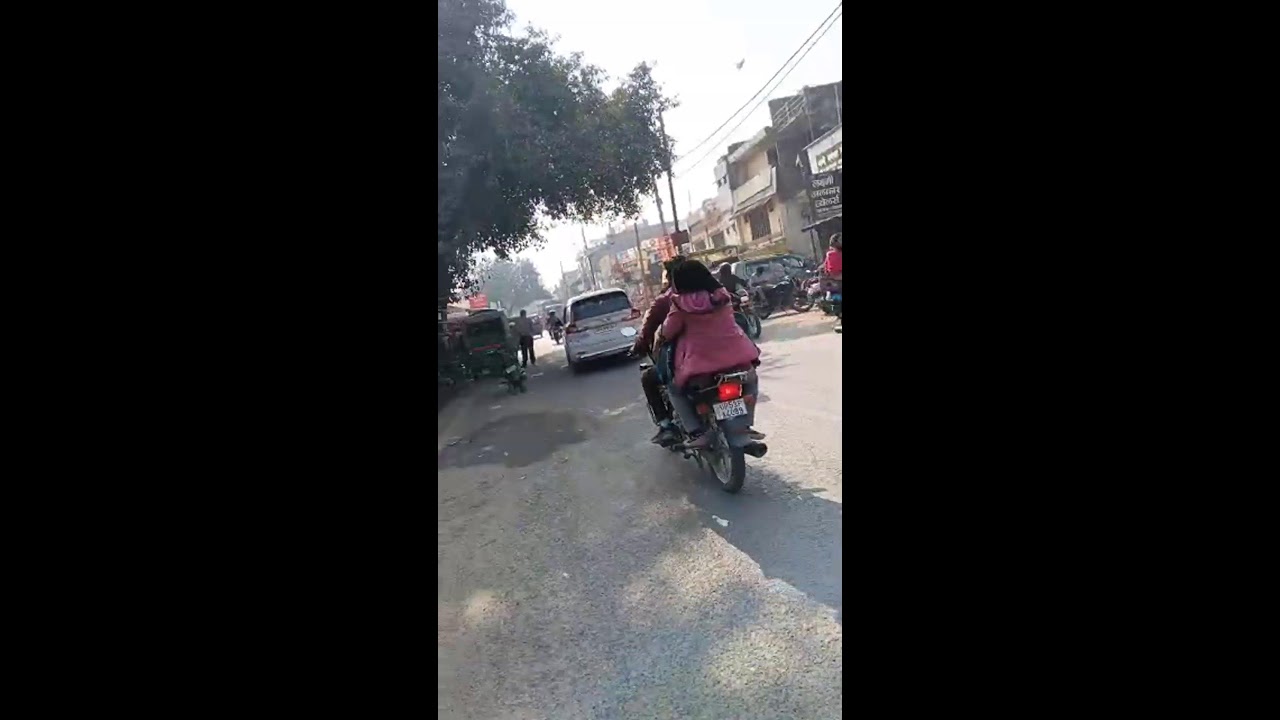 live. खजानी बाजार