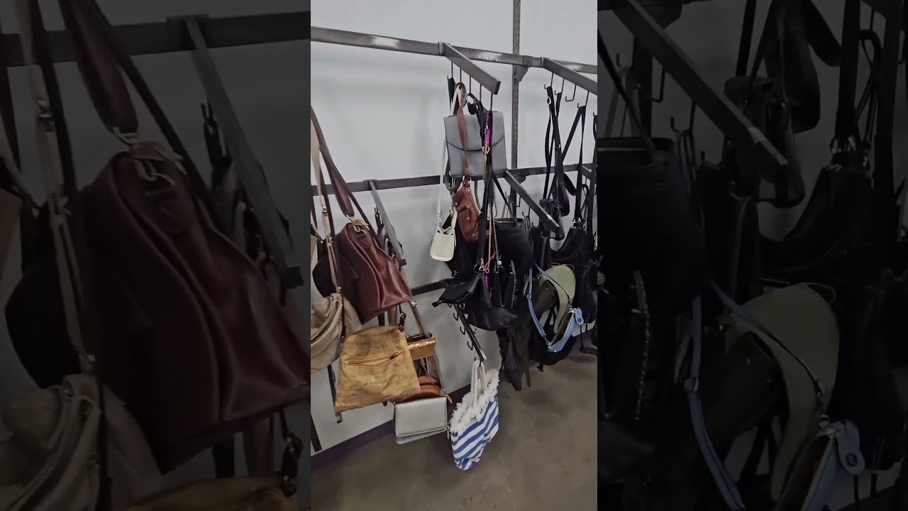 Thrifting at Goodwill in Scottsdale, Phoenix on Pima and Talking Stick #thrifting  #goodwill