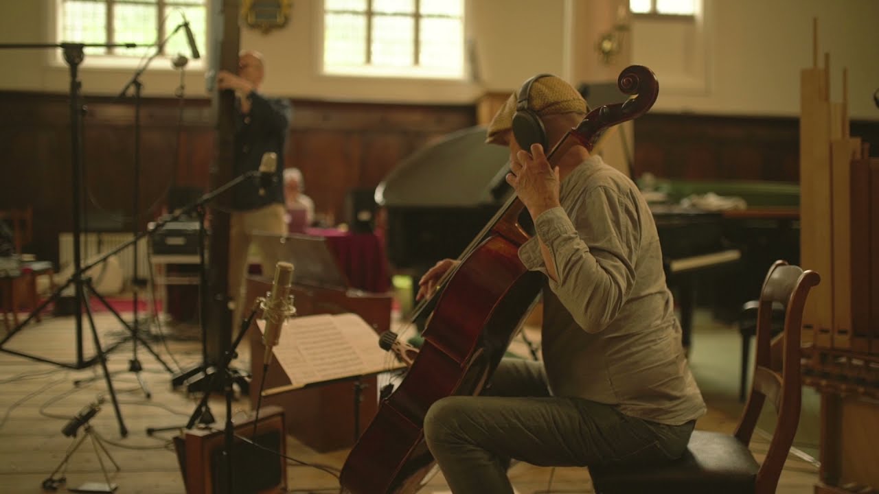 Largest recorder in the world with cello