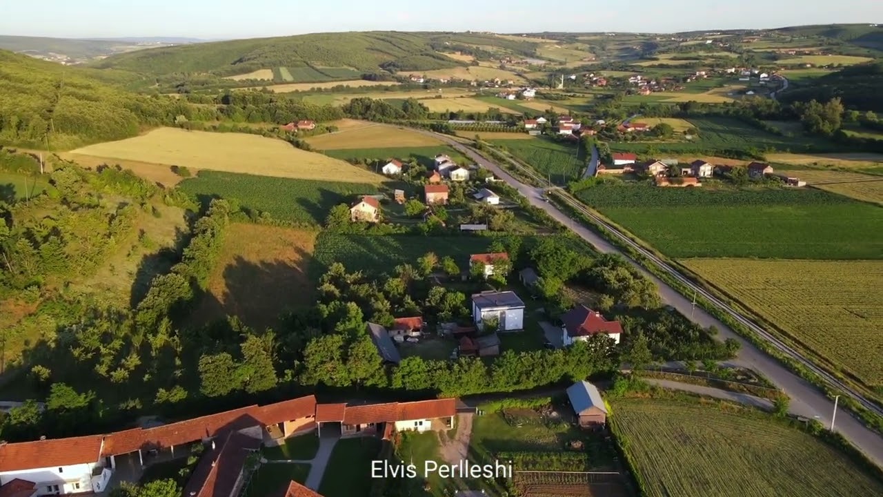 Fshati Dush, Klinë