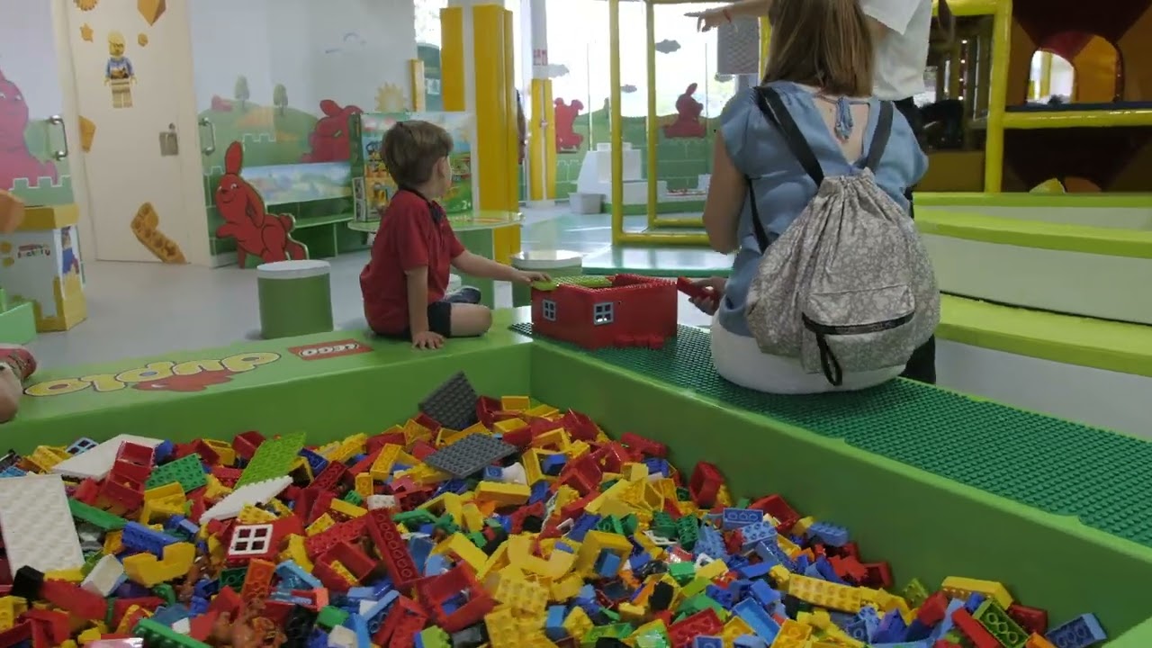 LEGO® FAN FACTORY - Official Spot | La Torre Outlet 🇪🇸
