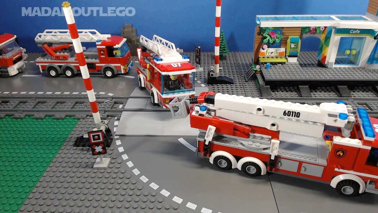 Lego City Passenger Train 7938.