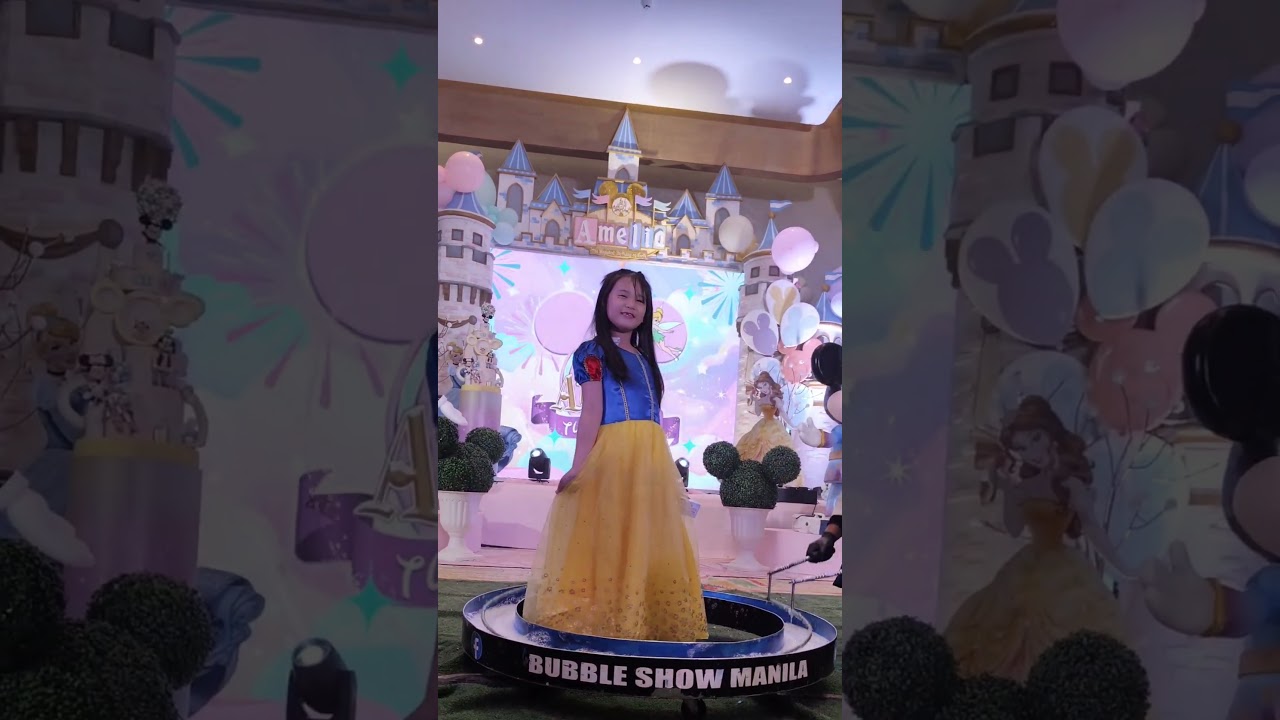 Bubble show where tiny giggles meet big dreams and every pop feels like a fairy tale.#bubbleshow