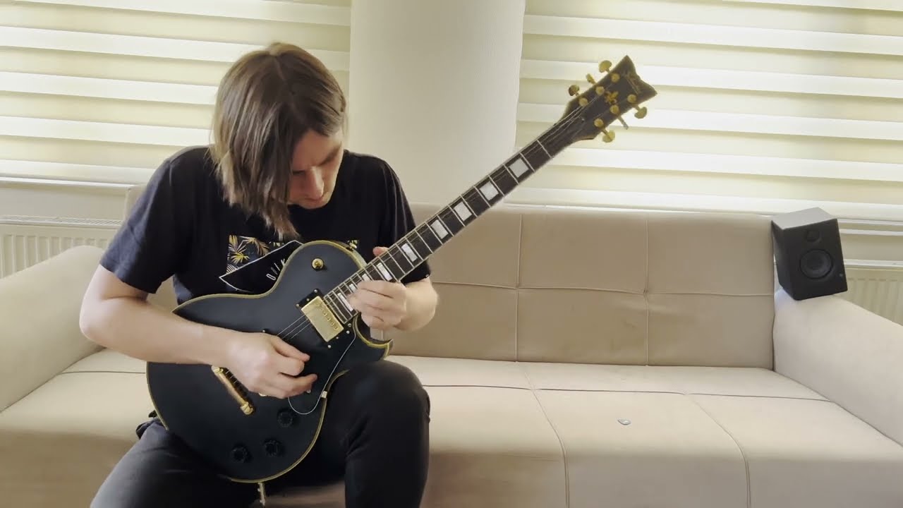 SCHECTER DIAMOND SERIES SOLO II [SYNTHWAVE GUITAR SOLO]