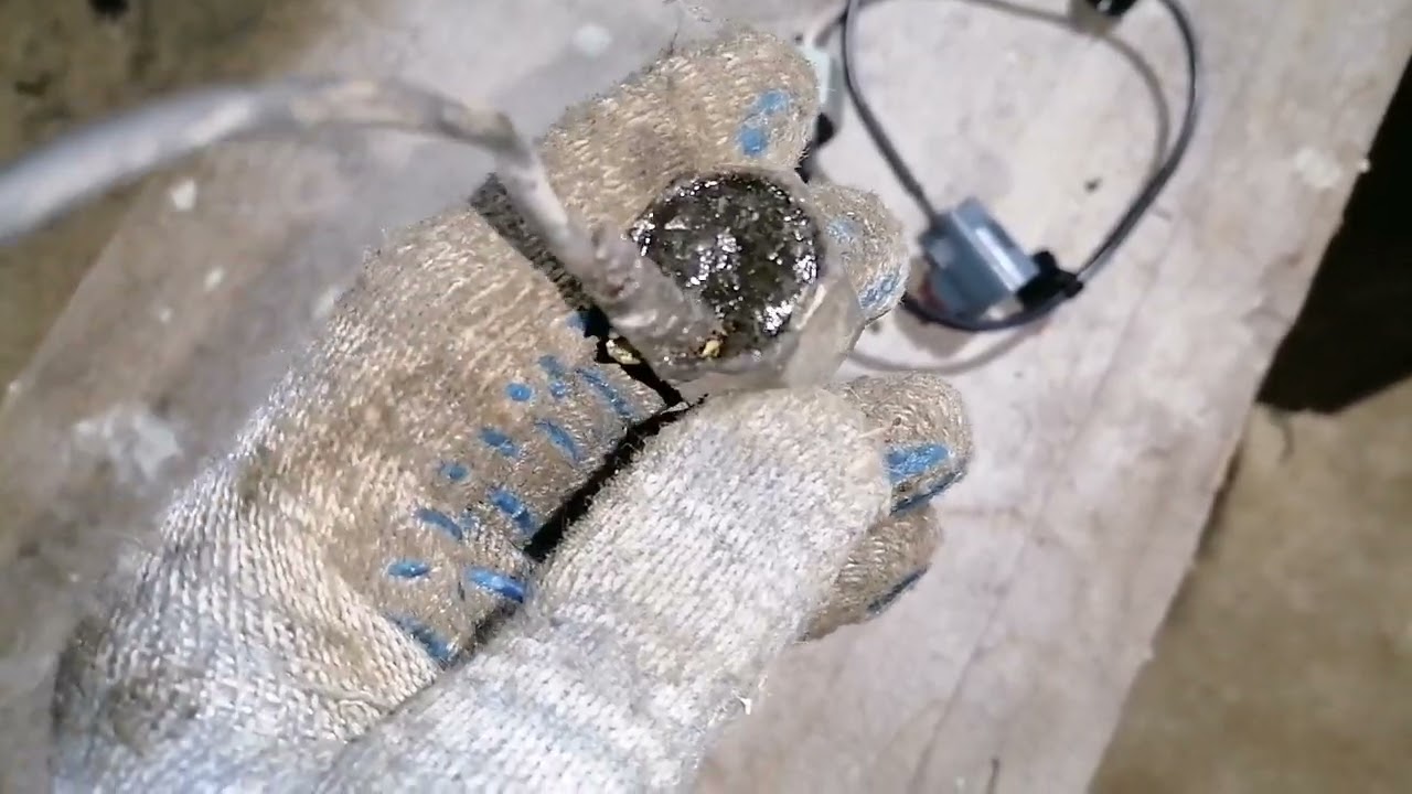 Замена датчика дитонации. Победил жор бензина. Мазда фамилия