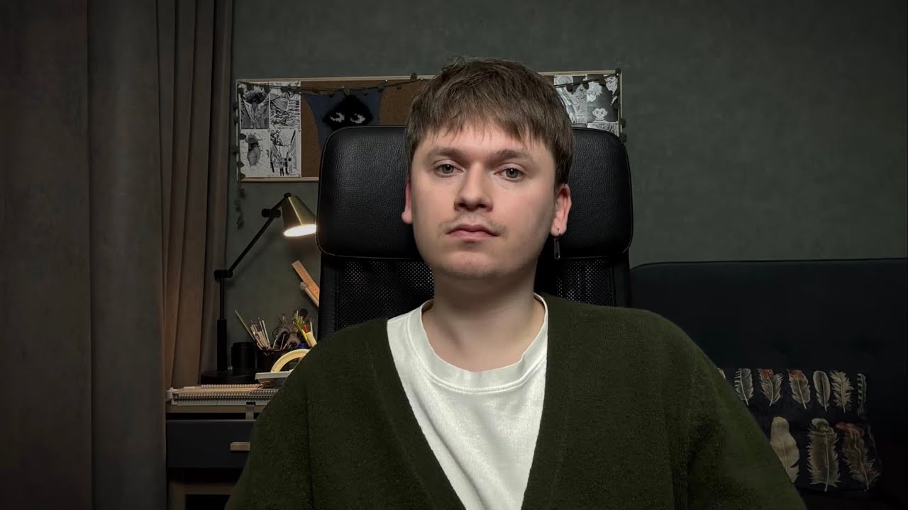 Меня не было год.