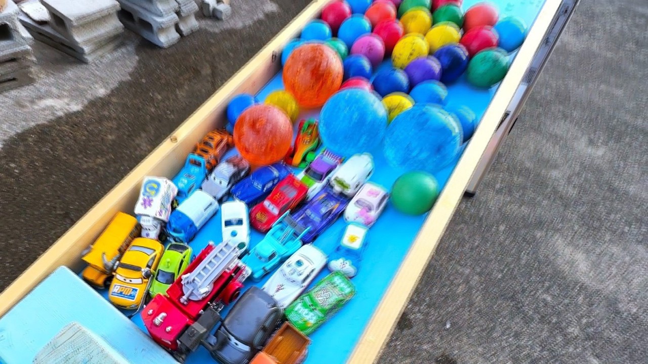 Water Marble run Original slider course × Tomica! 水マーブルラン　オリジナルスライダーコース × トミカ Dragon Ball！